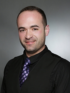 Qamil Qamil Colorist, Stylist - Moss Salon